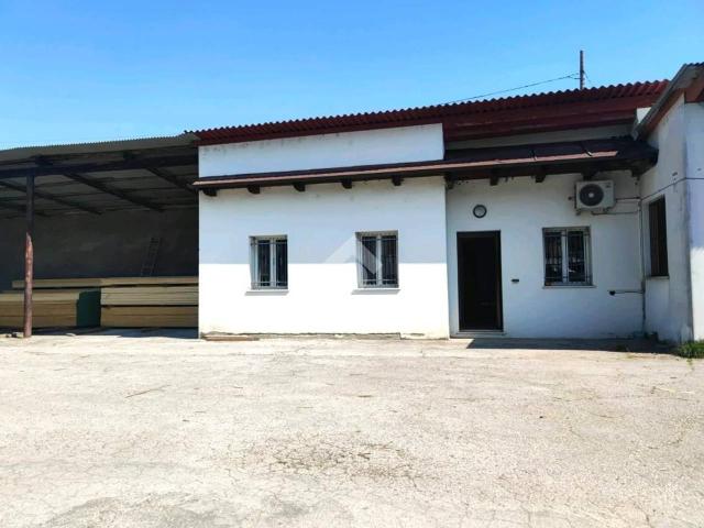 Capannone in vendita a Unione di Comuni della Romagna Forlivese, Quattro