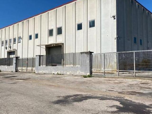 Capannone in vendita a Sepano, Frattamaggiore