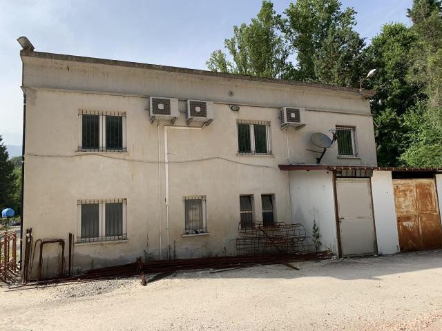 Capannone in vendita a Marche, Pesaro E Urbino