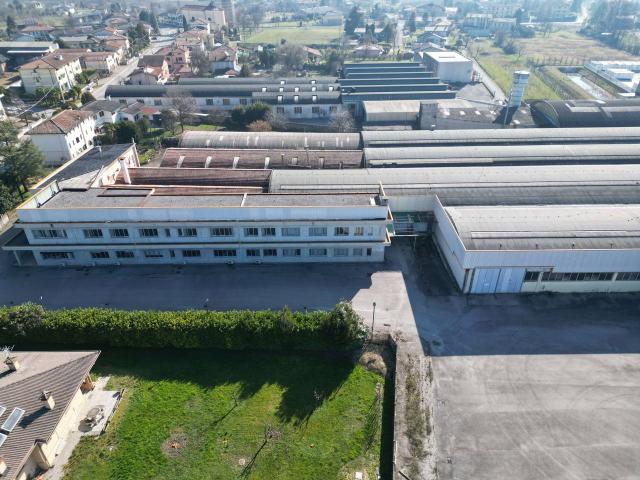 Capannone in vendita a Gaiarine, Veneto