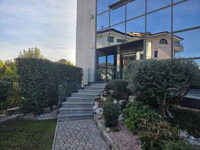 Capannone in vendita a Bettolino, Gallarate