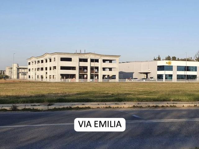 Capannone in vendita a Longiano, Reggio Emilia