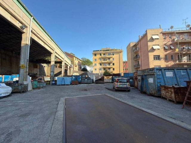Capannone in vendita a Fegino, Genova