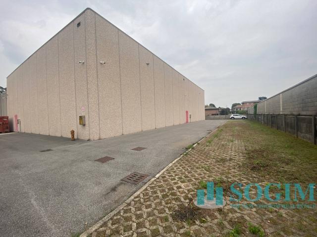Capannone in vendita a Birone, Giussano