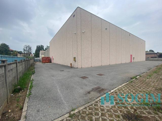 Capannone in vendita a Birone, Giussano