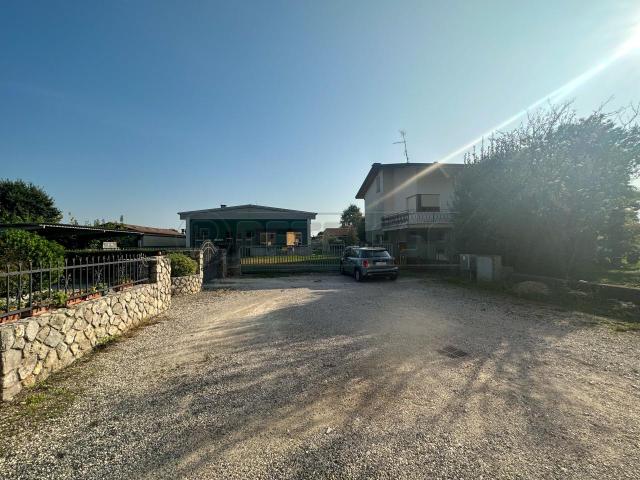 Capannone in vendita a Gonars, Friuli-Venezia Giulia
