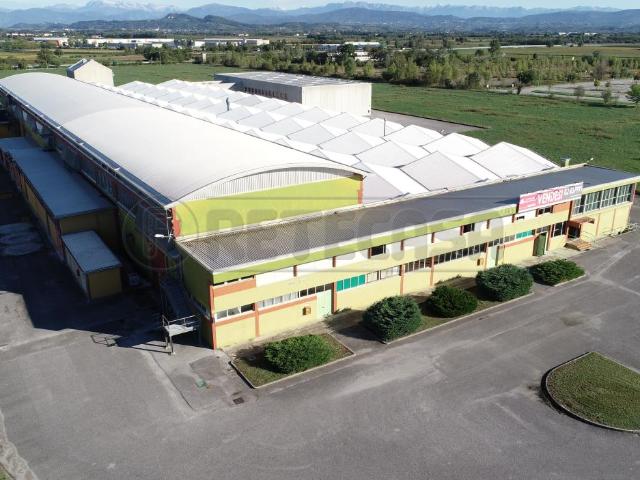 Capannone in vendita a Gradisca D'isonzo, Friuli-Venezia Giulia