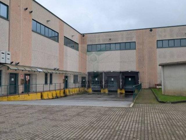 Capannone in vendita a Grezzago, Lombardia