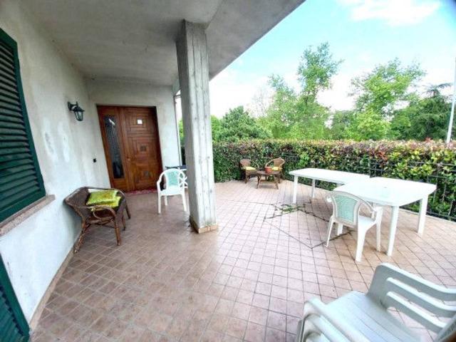 Capannone in vendita a Bassa Reggiana, Re
