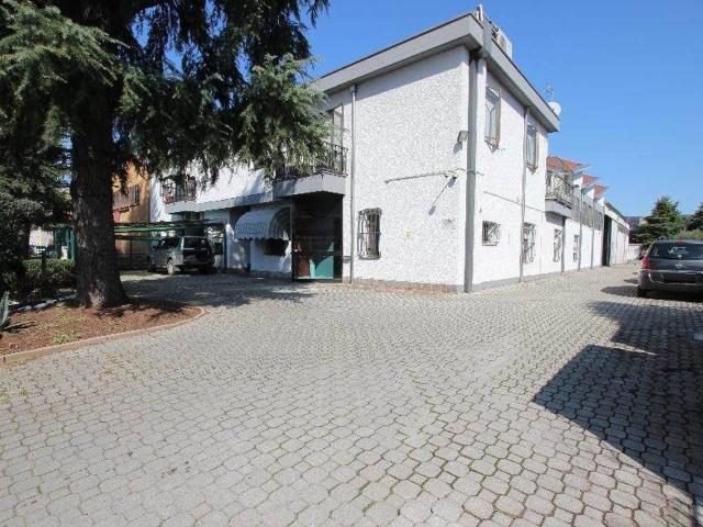 Capannone in vendita a Nuovo Circondario Imolese, Imola