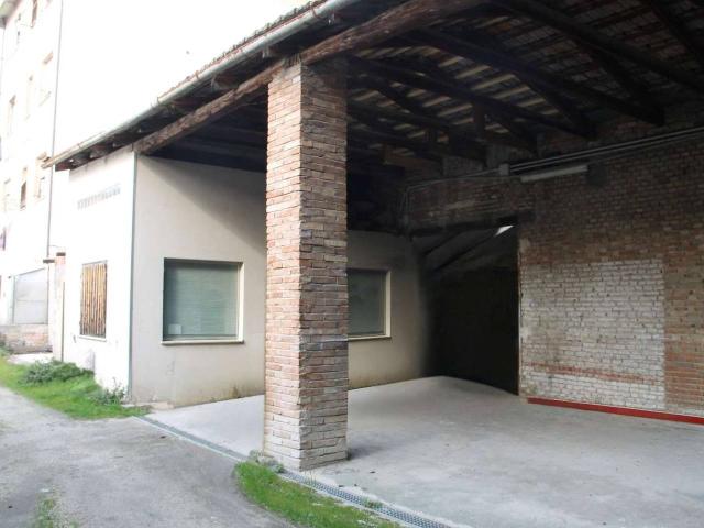 Capannone in vendita a Marche, Ancona