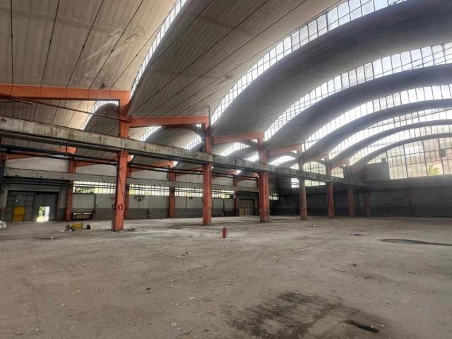Capannone in vendita a Limbiate, Lombardia