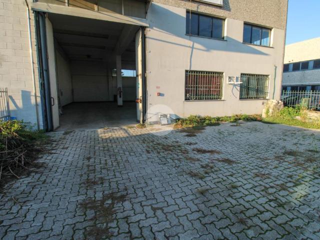 Capannone in vendita a Lodi Vecchio, Lombardia