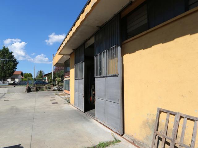 Capannone in vendita a Lonate Pozzolo, Lombardia