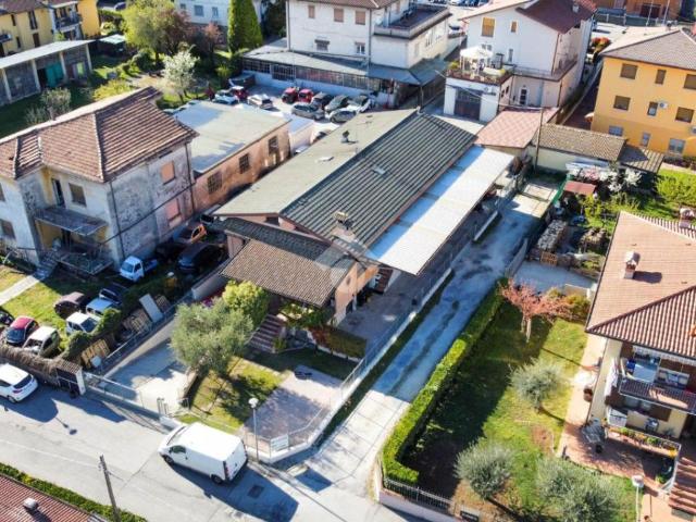 Capannone in vendita a Lonato, Lombardia