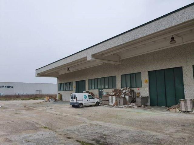 Capannone in vendita a Marche, Ancona