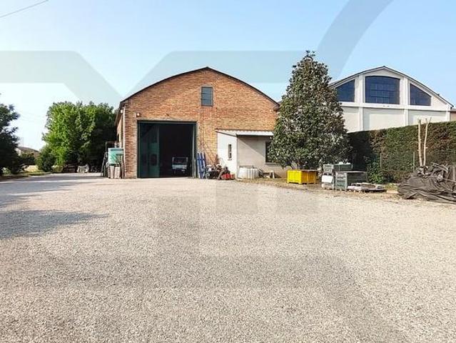 Capannone in vendita a Unione dei comuni della Bassa Romagna, Lugo