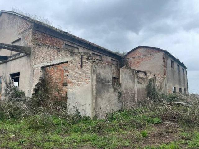 Capannone in vendita a Unione dei comuni della Bassa Romagna, Lugo