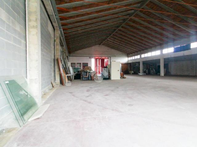 Capannone in vendita a Manerbio, Lombardia