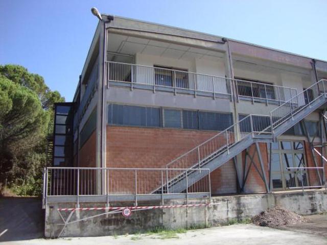 Capannone in vendita a Cerro, Marsciano