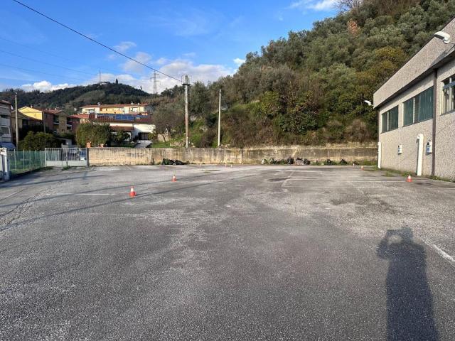Capannone in vendita a Codupino, Marina Di Massa