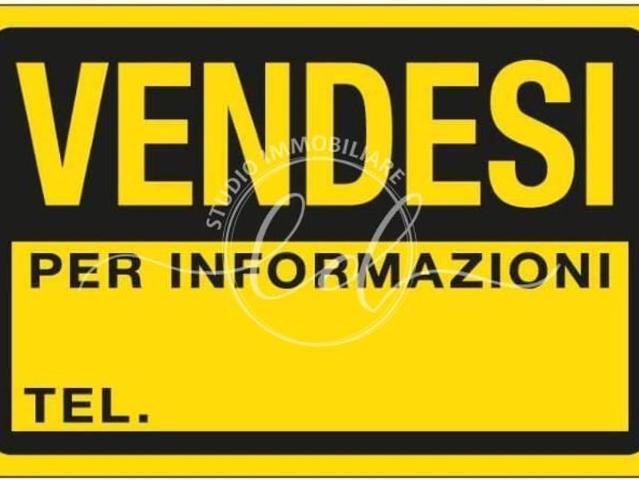 Capannone in vendita a Capaccola, Massa