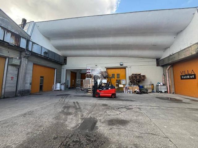 Capannone in vendita a Meda, Lombardia