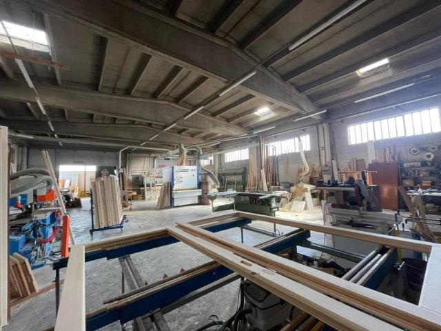 Capannone in vendita a Mede, Lombardia