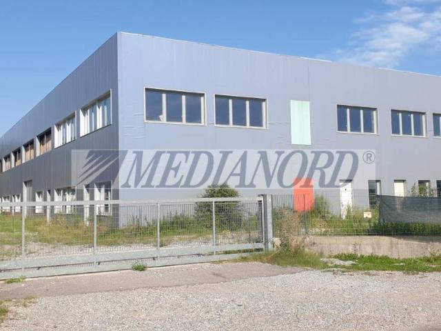 Capannone in vendita a Medolago, Lombardia