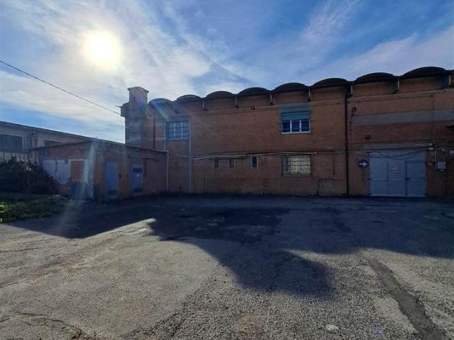 Capannone in vendita a Unione Comuni Modenesi Area Nord, Mirandola