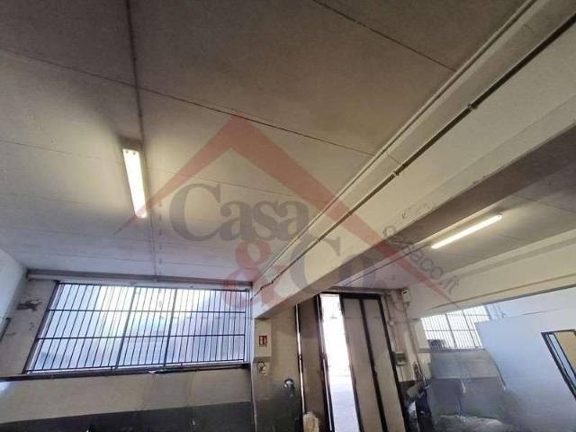 Capannone in vendita a Modena