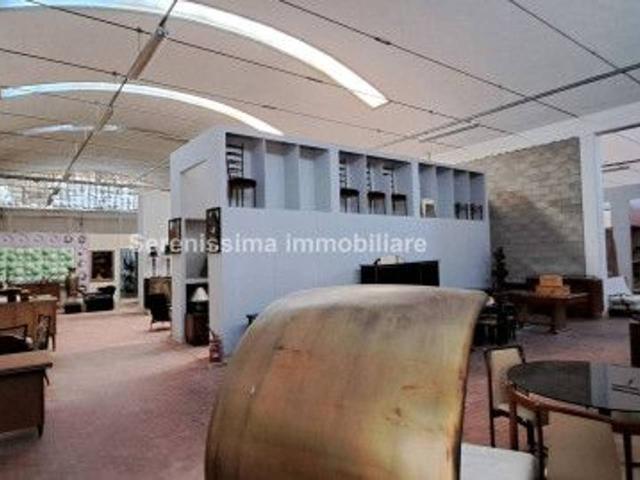 Capannone in vendita a Apsella, Montelabbate