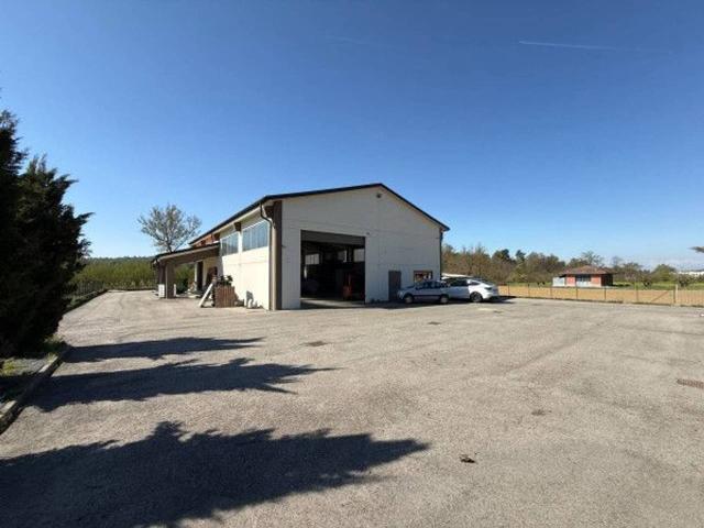 Capannone in vendita a Piemonte, Cuneo