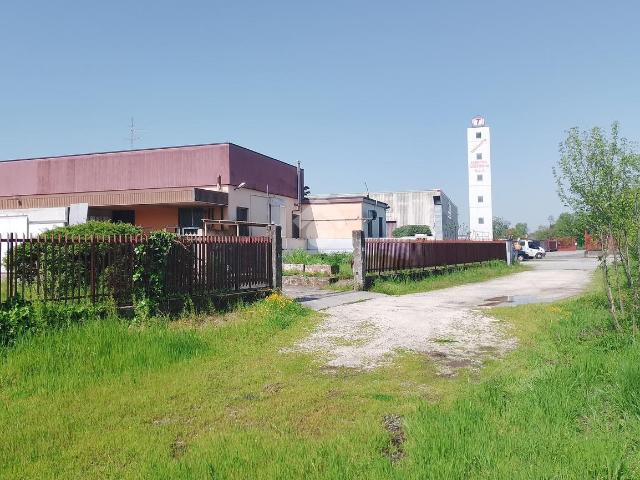 Capannone in vendita a Montirone, Lombardia