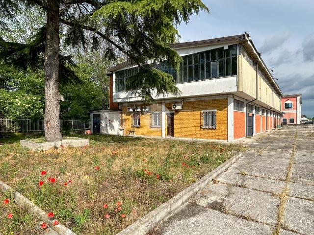 Capannone in vendita a Montirone, Lombardia