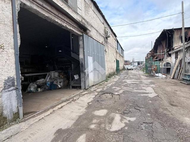 Capannone in vendita a Municipalità 1, Campania