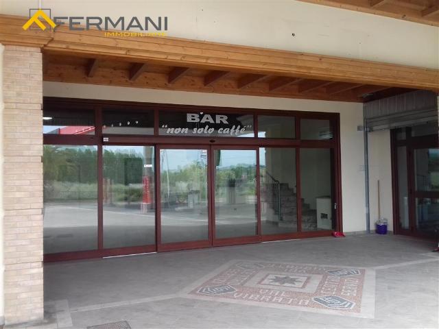 Locale Commerciale in vendita a Unione dei Comuni della Val Vibrata, Nereto
