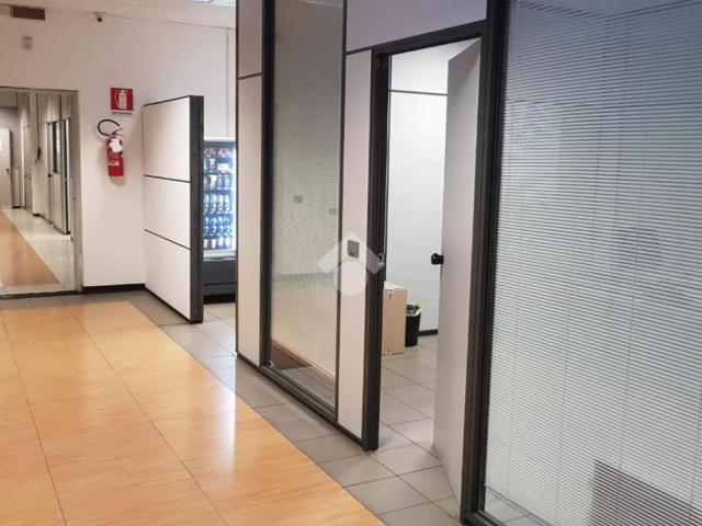 Capannone in vendita a Cantone, Nerviano