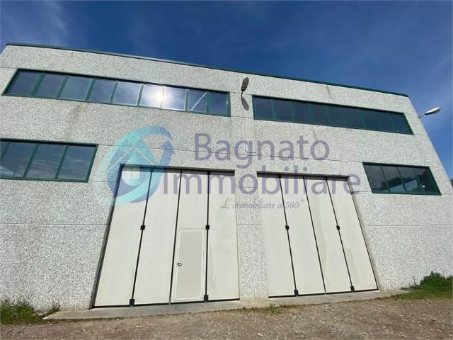 Capannone in vendita a Piemonte, Novara
