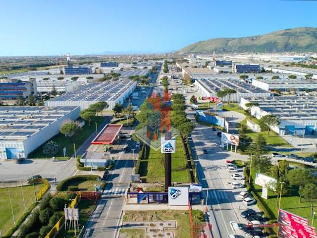 Capannone in vendita a Nola, Campania