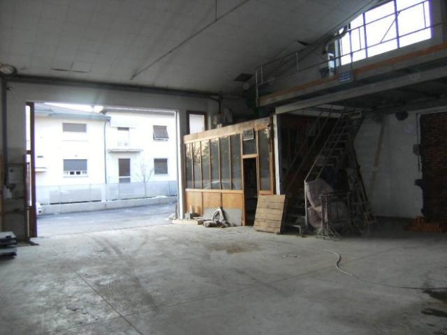 Capannone in vendita a Novedrate, Lombardia