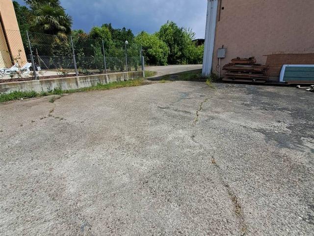 Capannone in vendita a Unione delle Terre d'Argine, Novi Di Modena