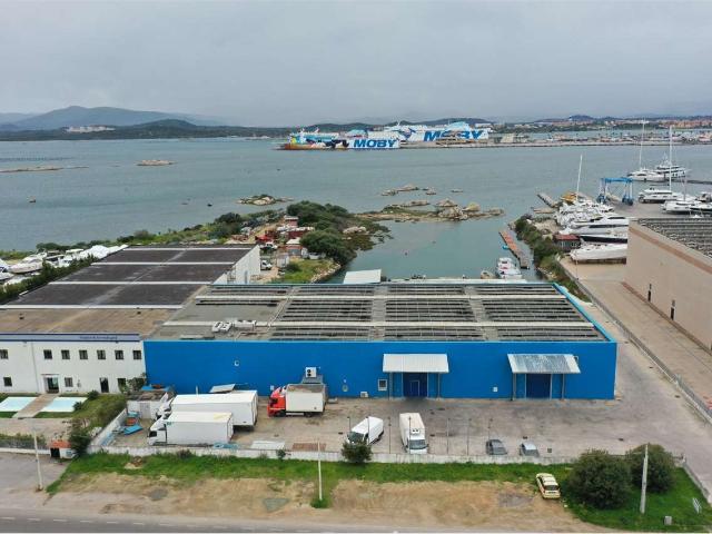 Capannone in vendita a Olbia, Sassari