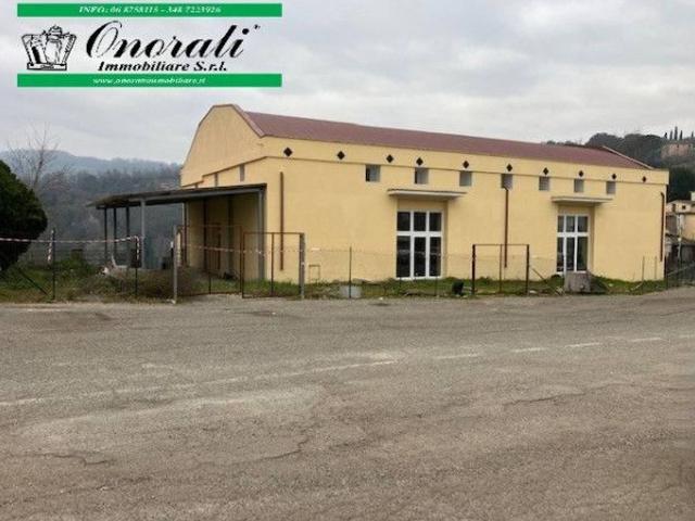 Capannone in vendita a Orte
