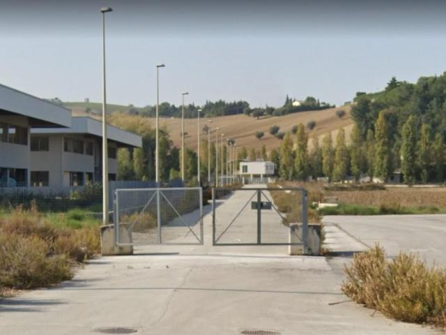 Capannone in vendita a Marche, Ancona