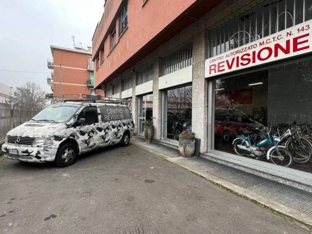 Capannone in vendita a Zona Omogenea Milano Nord, Paderno Dugnano
