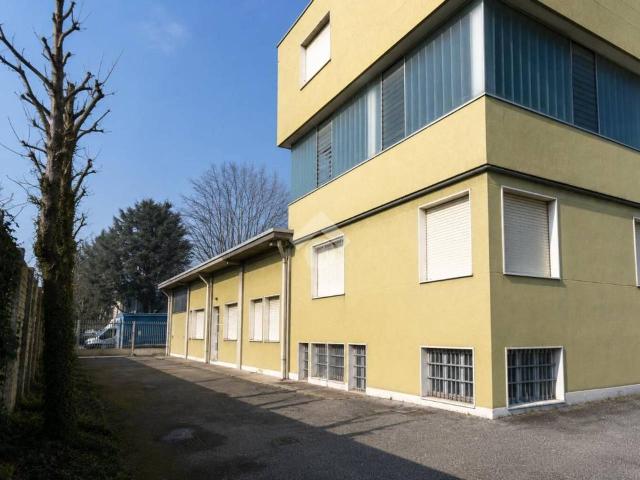 Capannone in vendita a Zona Omogenea Milano Nord, Paderno Dugnano