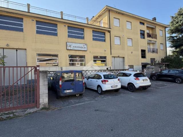 Capannone in vendita a Zona Omogenea Milano Nord, Paderno Dugnano