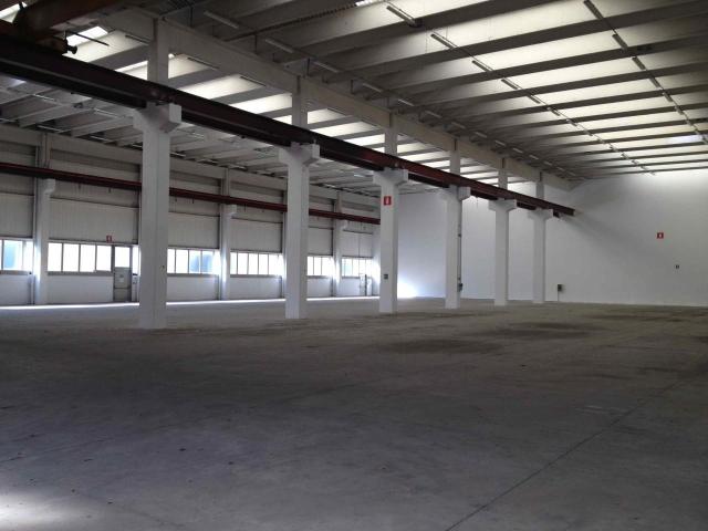 Capannone in vendita a Camin, Padova