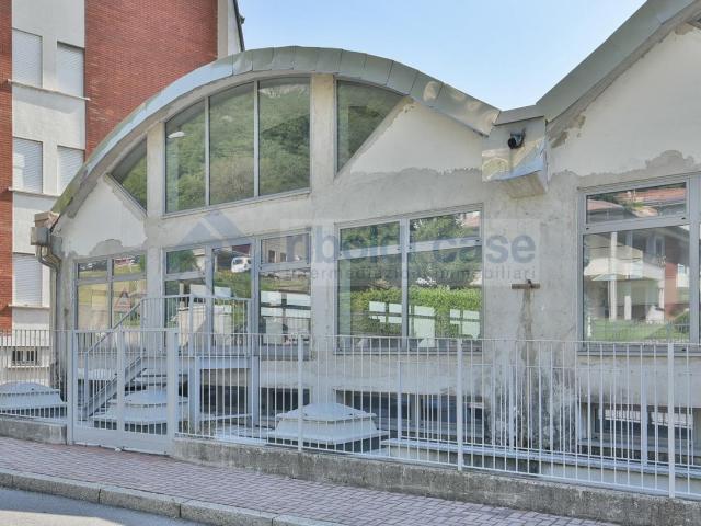 Capannone in vendita a Pescate, Lombardia